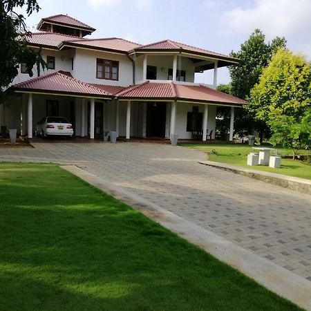Golden Residence Anuradhapura Exterior photo